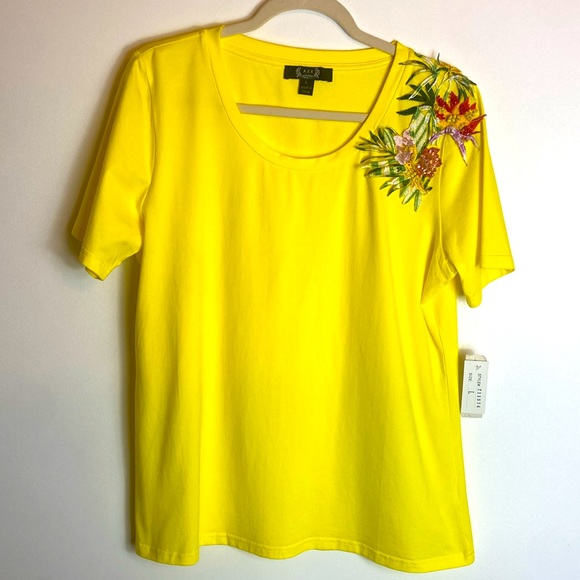 AZI Women's Yellow Top Flower Beaded Embroidered Design Short Sleeve Size L NEW - Picture 11 of 11